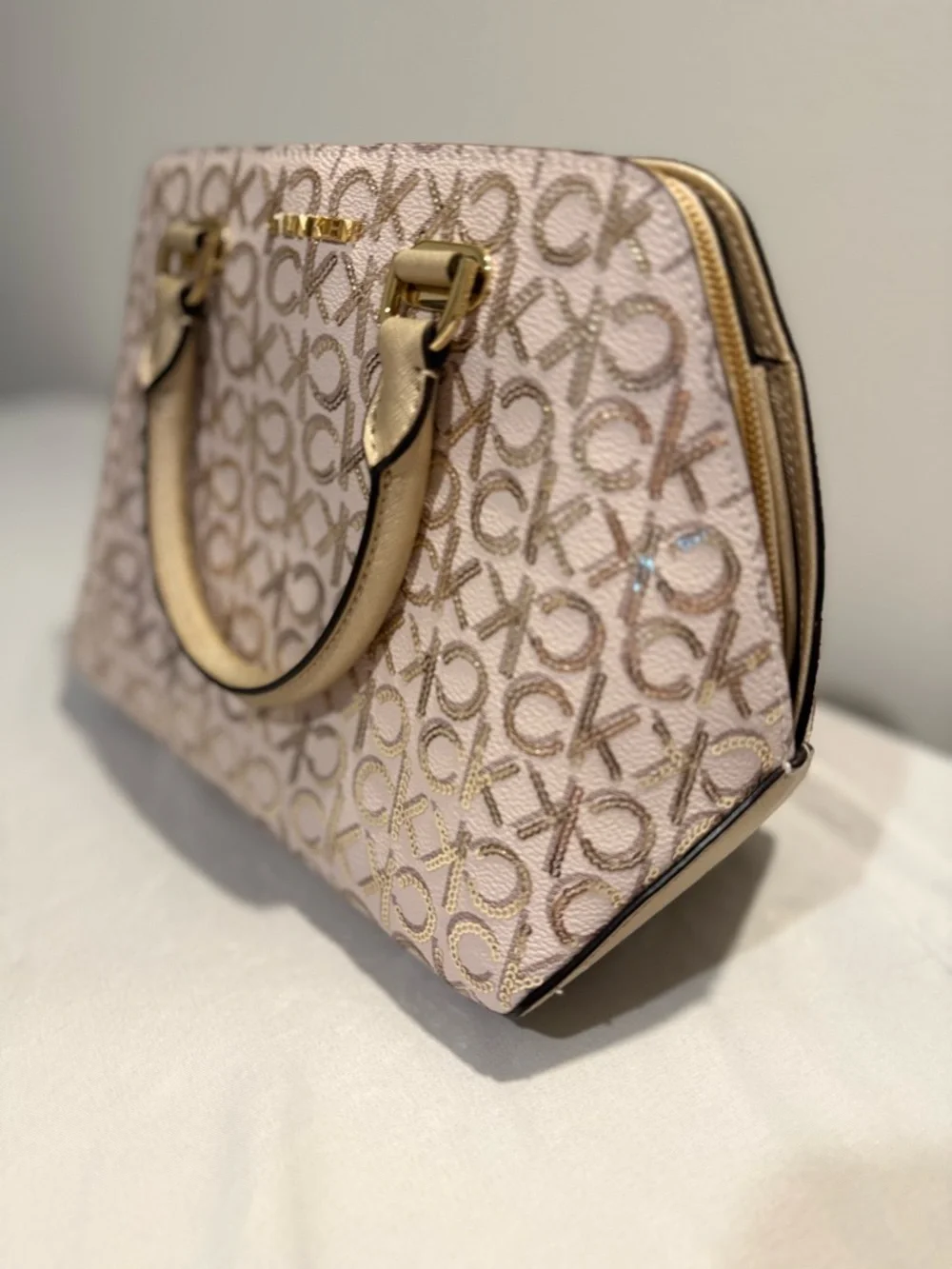Calvin Klein NWT Women's Beige sparkle CK handbag